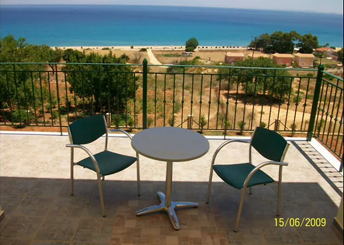 夏日阳光公寓 公寓 Skala (Kefalonia)